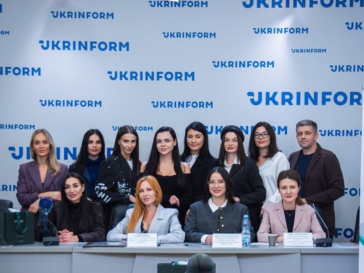 Учасники пресконференції премії в УКРІНФОРМі